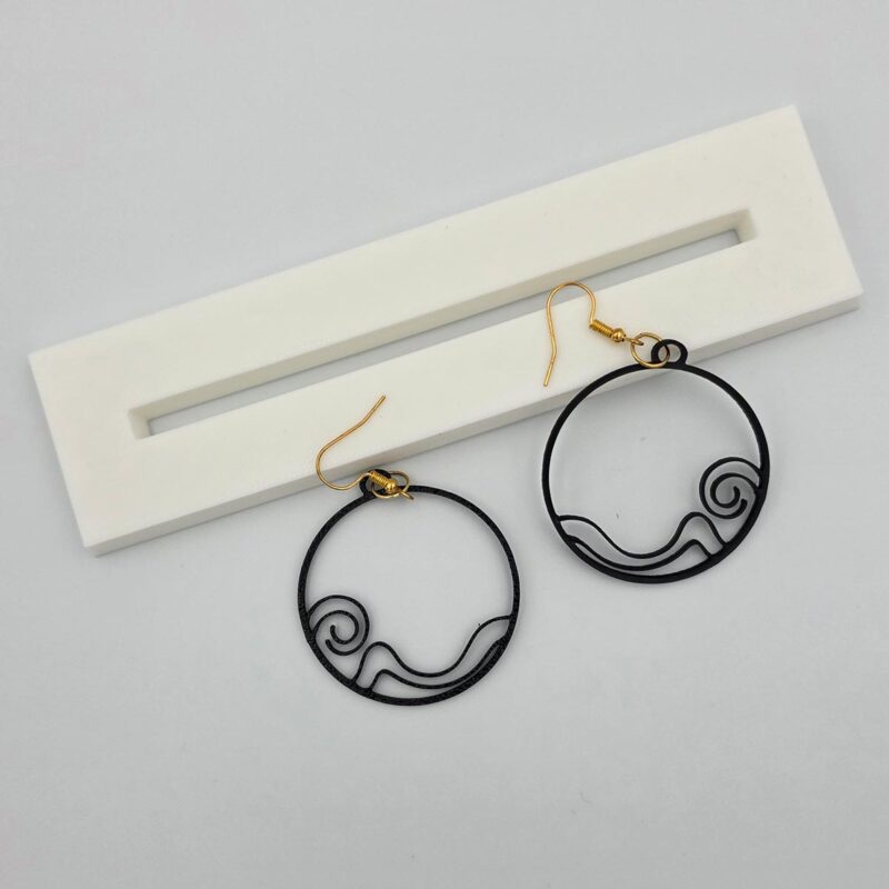 black-sunrise-mountain-earring-flat