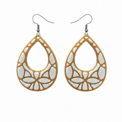 white-floral-teardrop